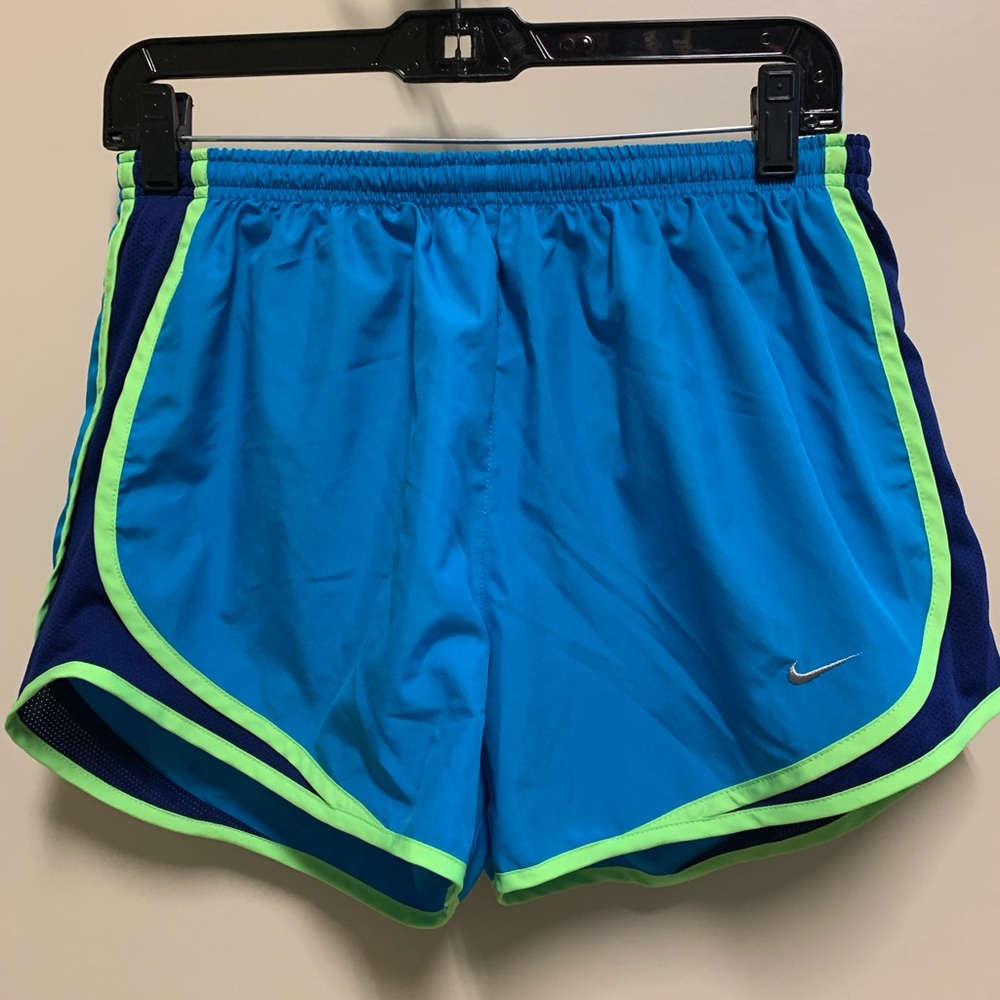 Nike Tempo Women’s running shorts